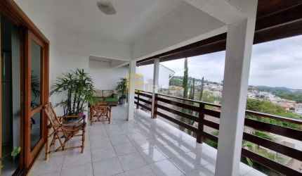 Casa à venda no Jardim Melle em Vinhedo/SP
