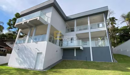 Casa Novíssima p/ locação no Condomínio Marambaia Vinhedo SP