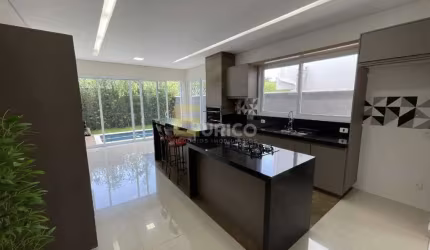 Casa em condomínio à venda no Condomínio Portal do Jequitibá em Valinhos/SP