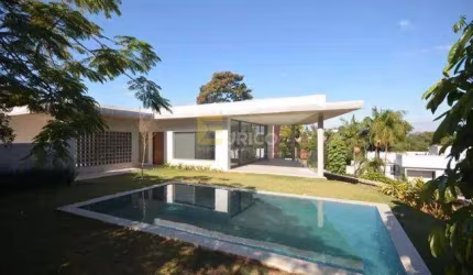 Casa em condomínio à venda no Condomínio Estância Marambaia em Vinhedo/SP