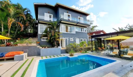 Casa em condomínio à venda no Condomínio Vale da Santa Fé em Vinhedo/SP