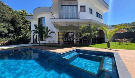 Sobrado à venda no condomínio Reserva dos Vinhedos / Louveira - SP.