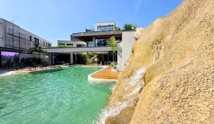 Casa à venda no Riviera de São Lourenço em Bertioga/SP