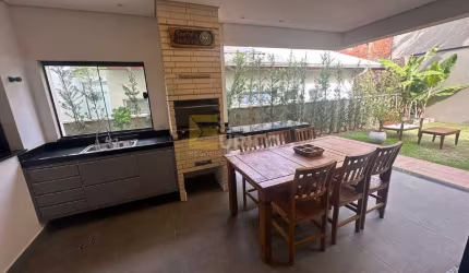Casa em condomínio à venda no Condomínio Vita Verdi em Valinhos/SP