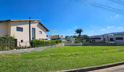 Terreno plano 854m² Villagio Paradiso