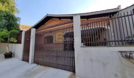 Casa Totalmente térrea a venda em bairro tranquilo