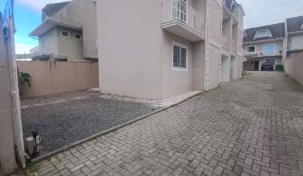 SOBRADO, SANTA FELICIDADE, 140,00 M2, 03 QUARTOS (01 SUÍTE).