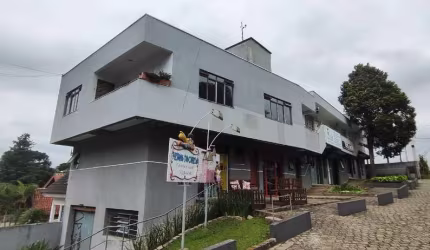 CASA EM SANTA FELICIDADE, 02 QUARTOS, 1 SUÍTE, 2 VAGAS COBERTAS, 92,00 M2. EXCELENTE OPORTUNIDADE!