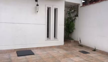 Sobrado com 3 dormitórios à venda, 380 m² por R$ 1.690.000,00 - Embaré - Santos/SP
