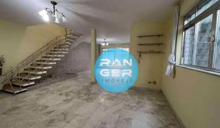 Casa com 3 dormitórios à venda, 335 m² por R$ 1.790.000,00 - Gonzaga - Santos/SP
