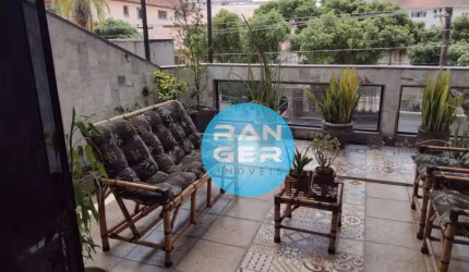 Casa com 3 dormitórios para alugar, 320 m² por R$ 7.750,00/mês - Gonzaga - Santos/SP