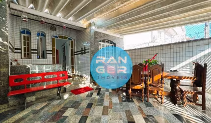 Casa com 3 dormitórios à venda, 110 m² por R$ 724.000,00 - Marapé - Santos/SP