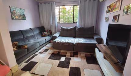 Casa 3 dormitórios, 2 Vagas - Macuco - Santos/SP