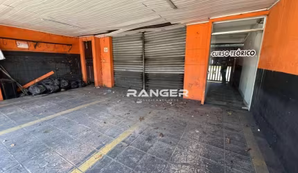 Comercial, térreo e 1º andar, 3 vagas de garagem - Santa Maria - Santos
