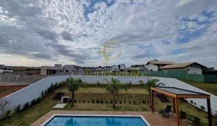 Casa no Condomínio Jardins da Cidade