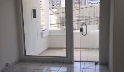 Casa Comercial para Venda em Florianópolis, Centro, 4 dormitórios, 2 banheiros, 1 vaga
