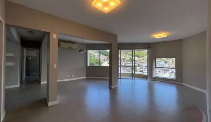 Apartamento para Venda em Florianópolis, Centro, 2 dormitórios, 1 suíte, 2 banheiros, 1 vaga