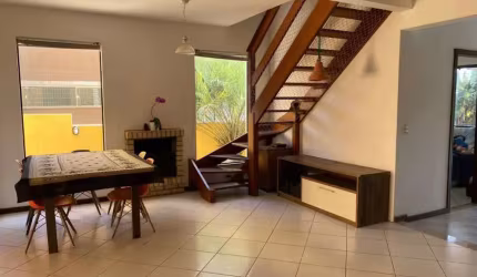 Casa para Venda em Florianópolis, Campeche, 6 dormitórios, 1 suíte, 4 banheiros, 3 vagas