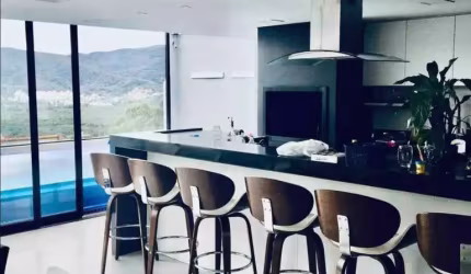 Casa para Venda em Florianópolis, Trindade, 4 dormitórios, 4 suítes, 5 banheiros, 2 vagas