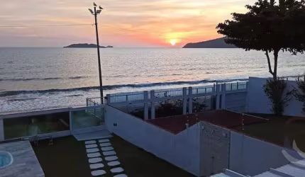 Casa para Venda em Florianópolis, Ingleses do Rio Vermelho, 4 dormitórios, 1 suíte, 4 banheiros, 3 vagas