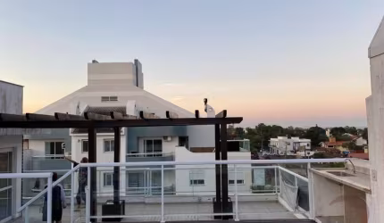 Cobertura para Venda em Florianópolis, Campeche, 3 dormitórios, 3 suítes, 4 banheiros, 2 vagas