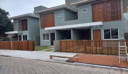 Casa para Venda em Florianópolis, Campeche, 2 dormitórios, 1 suíte, 3 banheiros, 1 vaga