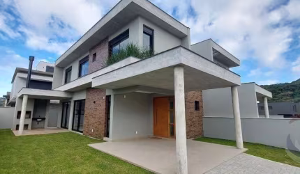 Casa para Venda em Florianópolis, Rio Tavares, 3 dormitórios, 1 suíte, 3 banheiros, 2 vagas