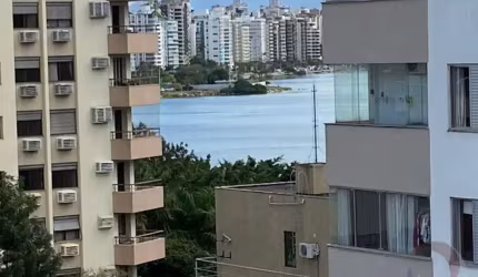 Cobertura para Venda em Florianópolis, Agronômica, 3 dormitórios, 1 suíte, 2 banheiros, 2 vagas