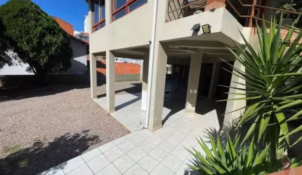 Casa para Venda em Florianópolis, Carvoeira, 8 dormitórios, 2 suítes, 7 banheiros, 8 vagas