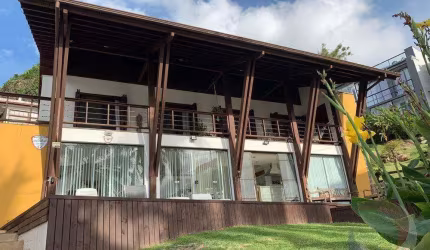 Casa para Venda em Florianópolis, Barra Da Lagoa, 5 dormitórios, 2 suítes, 4 banheiros, 2 vagas