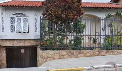 Casa para Venda em Florianópolis, Bom Abrigo, 5 dormitórios, 2 suítes, 5 banheiros, 4 vagas