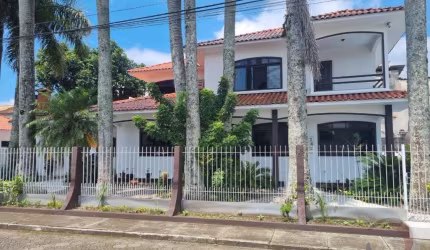 Casa para Venda em Florianópolis, Carianos, 4 dormitórios, 1 suíte, 4 banheiros, 4 vagas