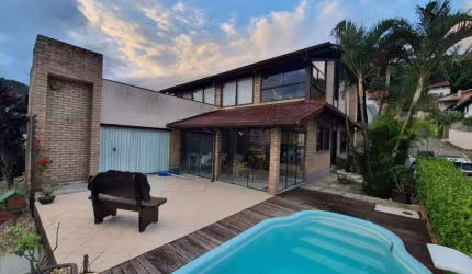 Casa para Venda em Florianópolis, Saco Dos Limões, 2 dormitórios, 1 suíte, 3 banheiros, 2 vagas