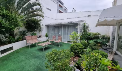 Casa para Venda em Florianópolis, Centro, 3 dormitórios, 1 suíte, 4 banheiros, 2 vagas