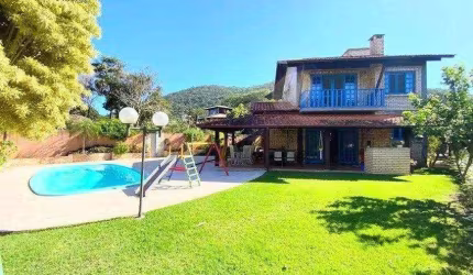 Casa para Venda em Florianópolis, Campeche, 3 dormitórios, 1 suíte, 3 banheiros, 2 vagas