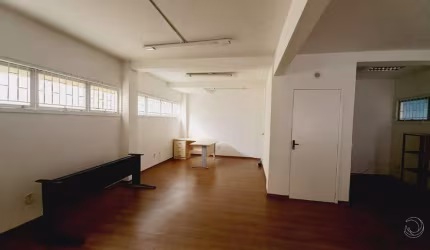 Sala Comercial para Venda em Florianópolis, Estreito, 1 banheiro, 1 vaga