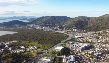 Apartamento para Venda em Florianópolis, Saco Grande, 1 dormitório, 1 banheiro, 1 vaga