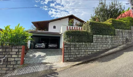 Casa para Venda em Florianópolis, Agronômica, 4 dormitórios, 2 suítes, 4 banheiros, 2 vagas