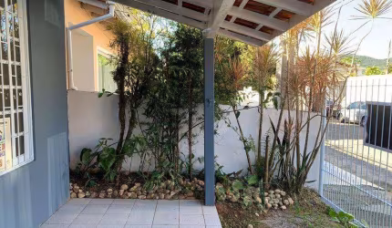 Casa para Venda em Florianópolis, Santa Mônica, 4 dormitórios, 1 suíte, 3 banheiros, 2 vagas