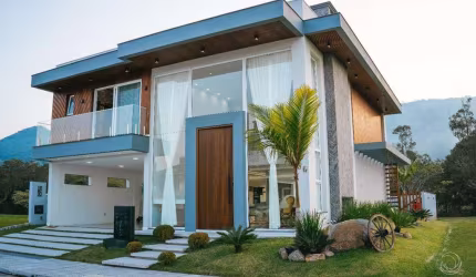 Casa para Venda em Florianópolis, Ratones, 5 dormitórios, 4 suítes, 6 banheiros, 4 vagas