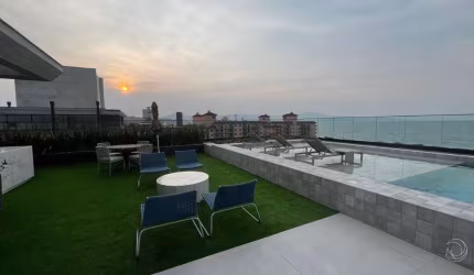 Apartamento para Venda em Florianópolis, Jurerê, 3 dormitórios, 3 suítes, 4 banheiros, 2 vagas