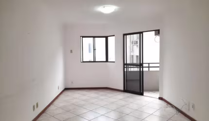 Apartamento para Venda em Florianópolis, Centro, 3 dormitórios, 1 suíte, 2 banheiros, 1 vaga