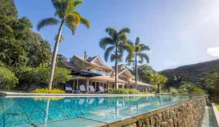 Casa para Venda em Florianópolis, Lagoa Da Conceição, 6 dormitórios, 6 suítes, 7 banheiros, 10 vagas