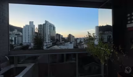 Apartamento para Venda em Florianópolis, Trindade, 2 dormitórios, 1 suíte, 2 banheiros, 1 vaga