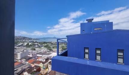 Sala Comercial para Venda em Florianópolis, Centro, 1 banheiro, 1 vaga