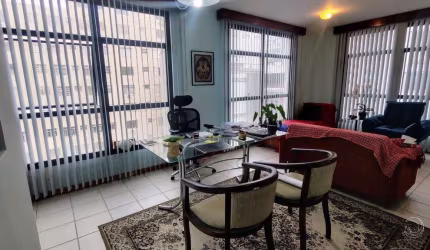 Sala Comercial para Venda em Florianópolis, Centro, 1 banheiro, 1 vaga