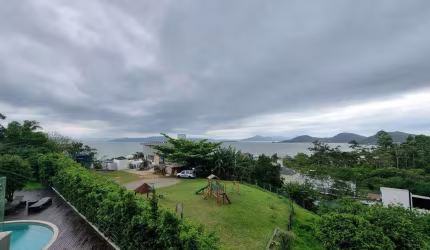 Casa para Venda em Florianópolis, Cacupé, 4 dormitórios, 4 suítes, 9 banheiros, 4 vagas