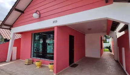 Casa para Venda em Florianópolis, Balneário, 2 dormitórios, 2 banheiros, 3 vagas