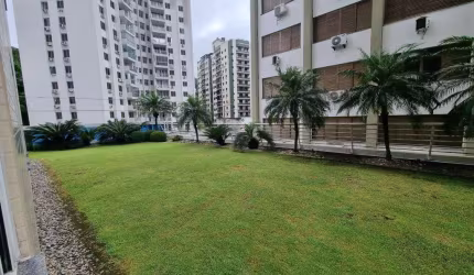 Apartamento para Venda em Florianópolis, Agronômica, 3 dormitórios, 3 suítes, 5 banheiros, 1 vaga
