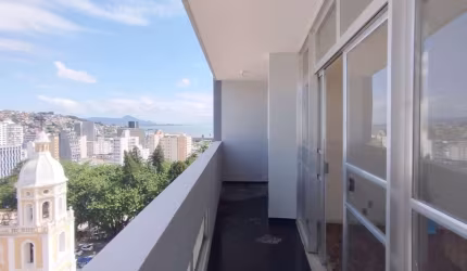 Apartamento para Venda em Florianópolis, Centro, 4 dormitórios, 3 banheiros, 3 vagas